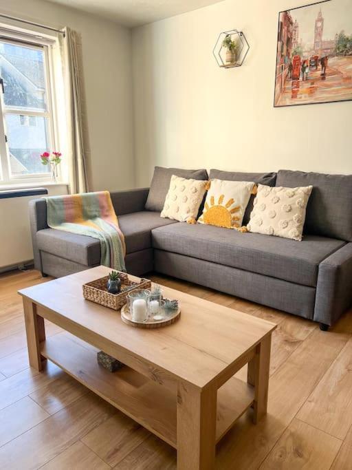 Cosy & Modern Flat In Islington- 15 Minute Walk From Emirates Stadium Apartment London Exterior photo